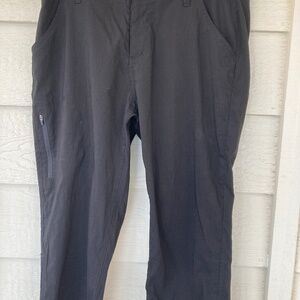 Khombu Ladies' Capri